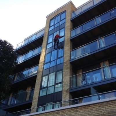 Limpieza de cristales en altura