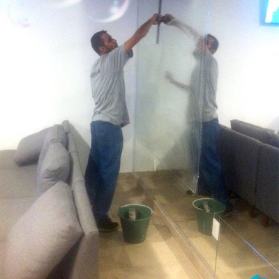 LIMPIEZA DE CRISTALES