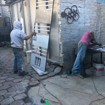 Puertas zaguanes
