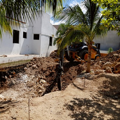 Excavación para elaboración de alberca