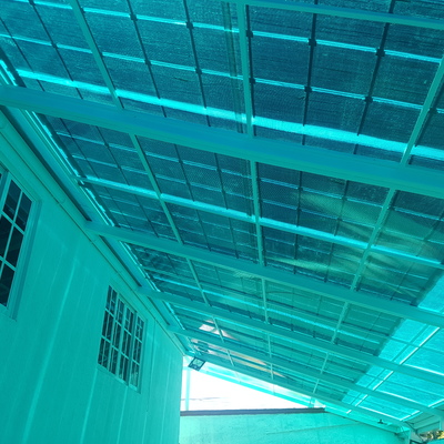 techumbre con paneles solares