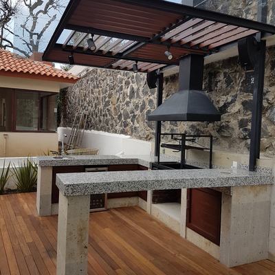 Construccion de Asador  en los Encinos