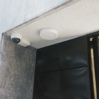 Camara IP tipo domo de 3 MPX
