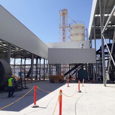 Cuarto de calderas patio de maniobras