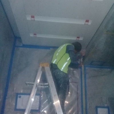 plafón baño de mármol