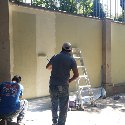 Resanes y pintuta en fachada