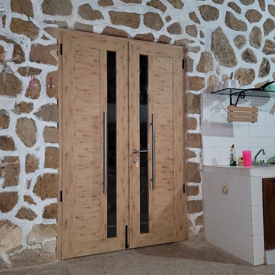 Puerta Linea española serie 1400 acabado Pino imitacion Madera