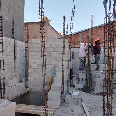 DEPARTAMENTOS A BASE DE BLOCK HUECO
