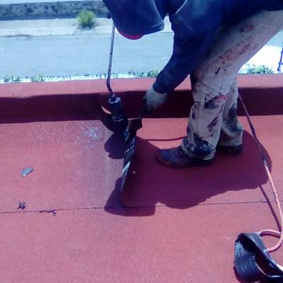 colocación de carpeta 4.00mm de espesor con refuerzo de poliester