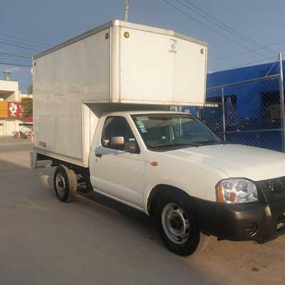 Nissan Caja Seca.