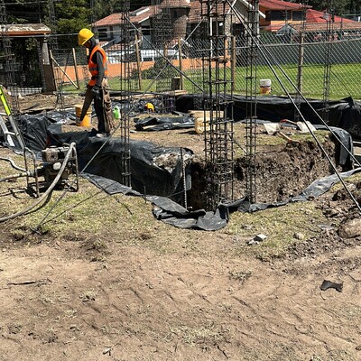 Cimentación y estructura de concreto