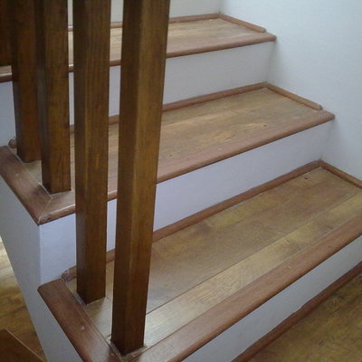 escaleras de madera