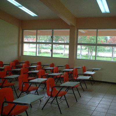 Interior de Aulas CECYTEH