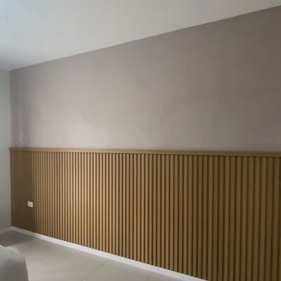 Lambrin PVC estilo cabecera en recámara