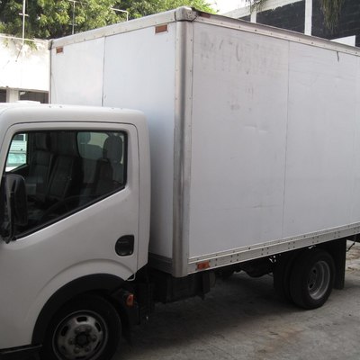 Cabstar caja seca