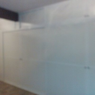 CLOSET DE PUERTAS LOCAS