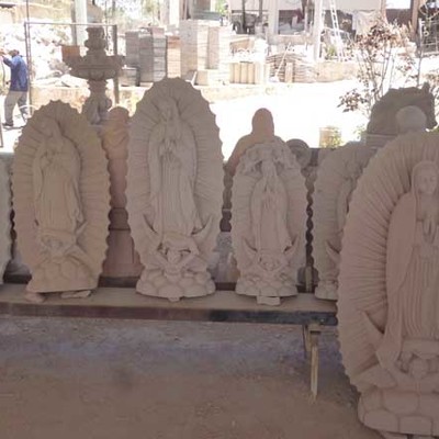 Figuras y esculturas