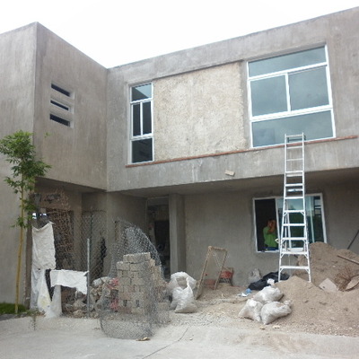 casa en construccion por el Metropolitano