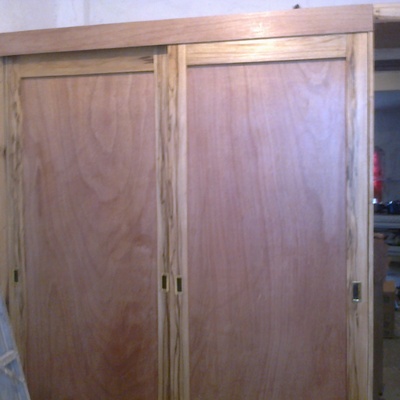 closet de madera de cedro