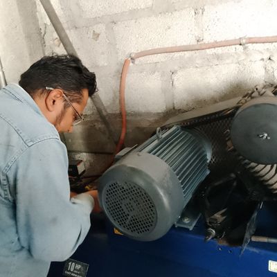 COMPRESOR  PARA  AIRE COMPRIMIDO.