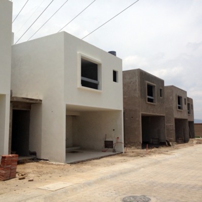 Conjunto 5 Casas Lomas
