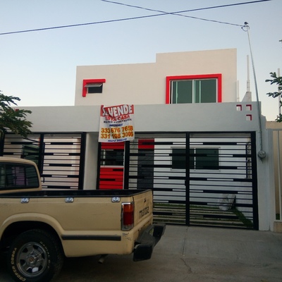 Casa en Col. Jardines de la Cruz