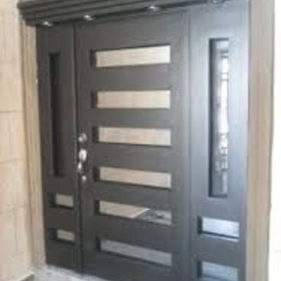 PUERTA PRINCIPAL ACCESO