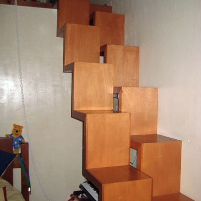 ESCALERA A TAPANCO