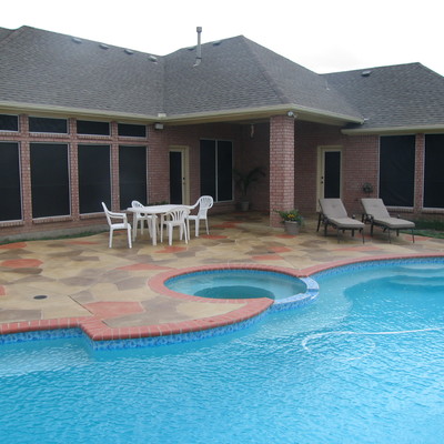 Piso de concreto Estampado tipo Cantera alrededor de Piscina