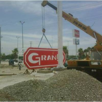 Fabricación e Instalación de unipolar Grand