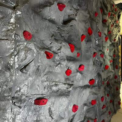 MURO DE ESCALADA EN FIBRA DE VIDRIO IMITACION ROCA