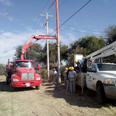 Trabajos en conjunto con CFE