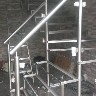 escalera en acero tipo 304