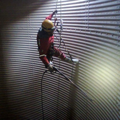 Limpieza interna y externa de silos