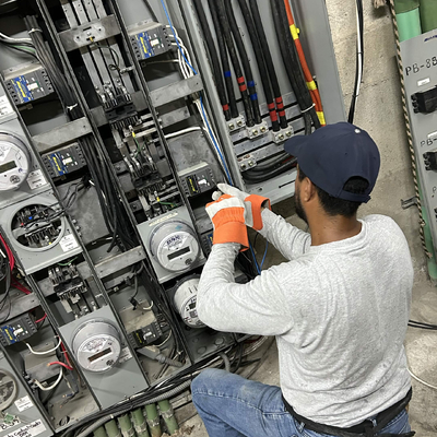 Cambio de interruptor principal para tienda departamental