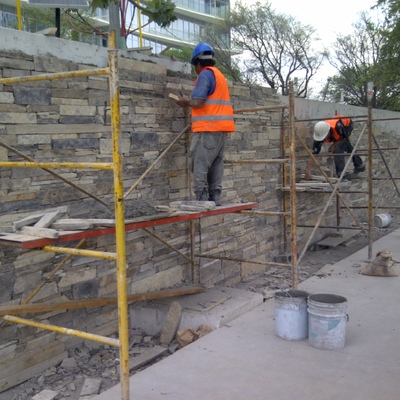 Instalación de piedra