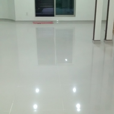 PISOS DE PORCELANATO 