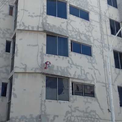 Pintura de altura en exterior
