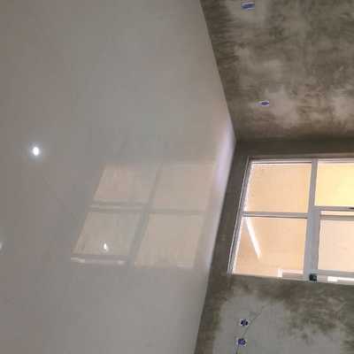Piso Porcelanico y enyesado de muros