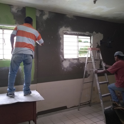 Resane y aplicación de pintura