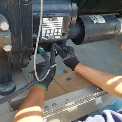 SERVICIO A UNIDAD CHILLER