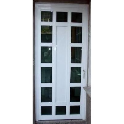 Puerta principal g-12