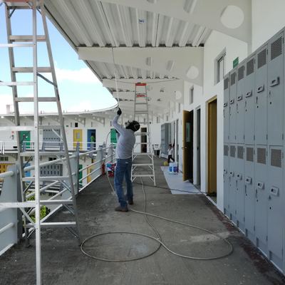 Aplicación de esmalte