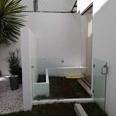 Puerta de vidrio templado