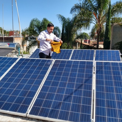 Instalación y mantenimiento de paneles solares