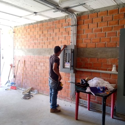 Instalación de tablero de distribución