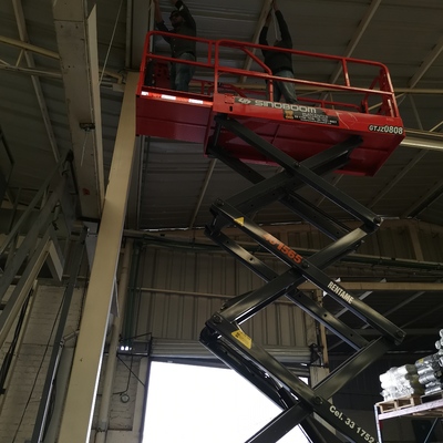 Trabajo de altura en Intalaciones hidráulicas, neumaticas y eléctricas