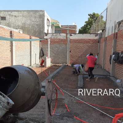 Muro perimetral y firme