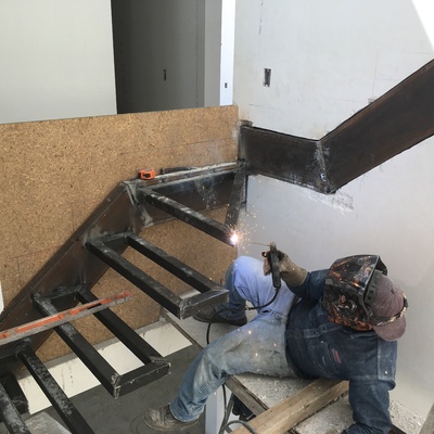 ESCALERAS EN CANTILIVER