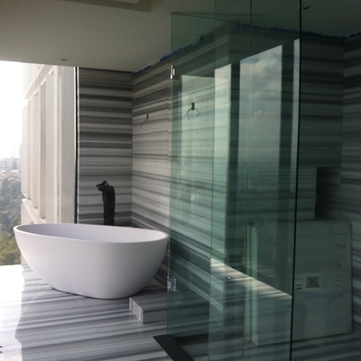 Baño completo de mármol 